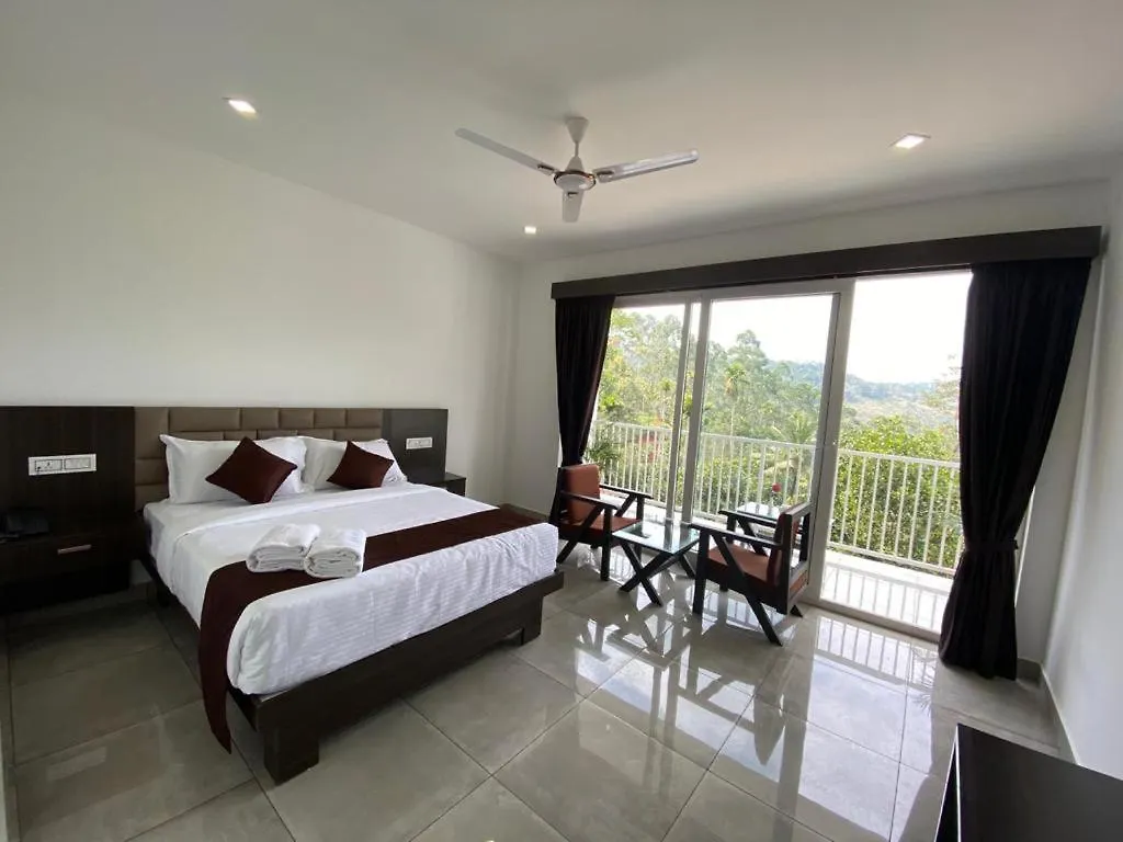 Rainwood Aurum Resort Munnar 3*,