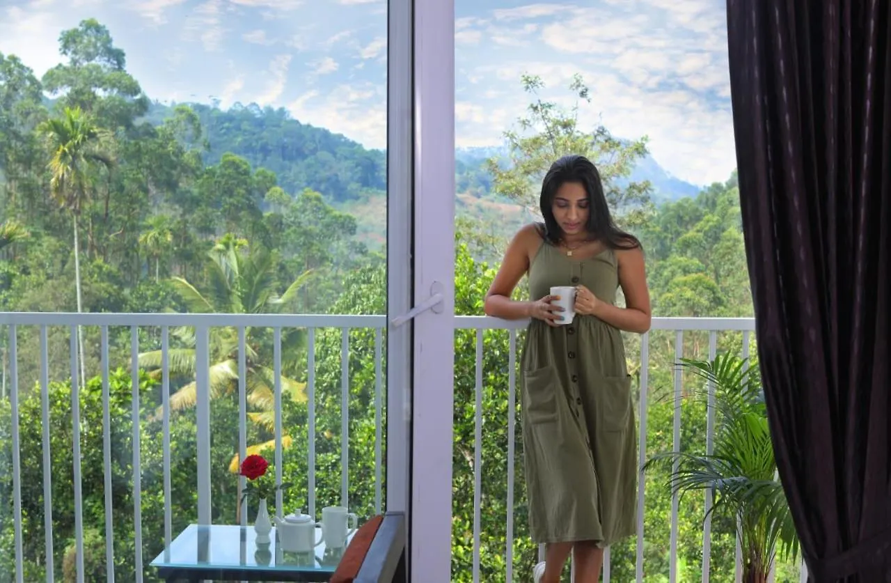 Rainwood Aurum Resort Munnar 3*,